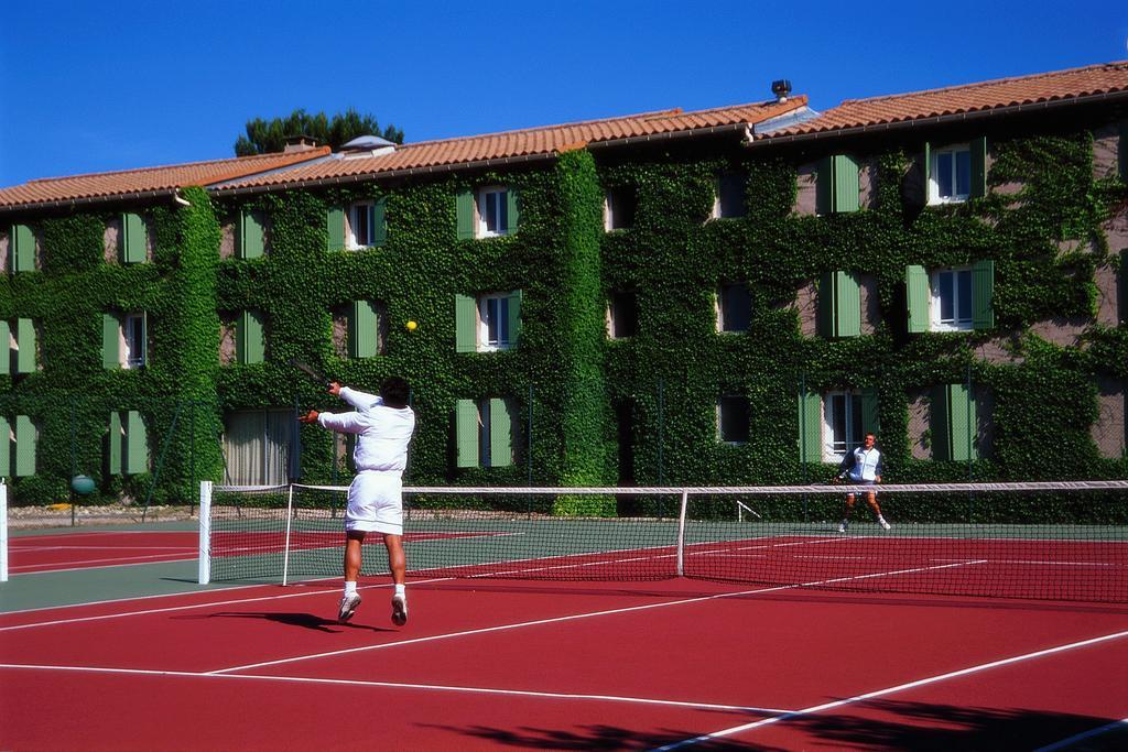 Logis Hotel Restaurant Uzes Pont Du Gard Exterior photo